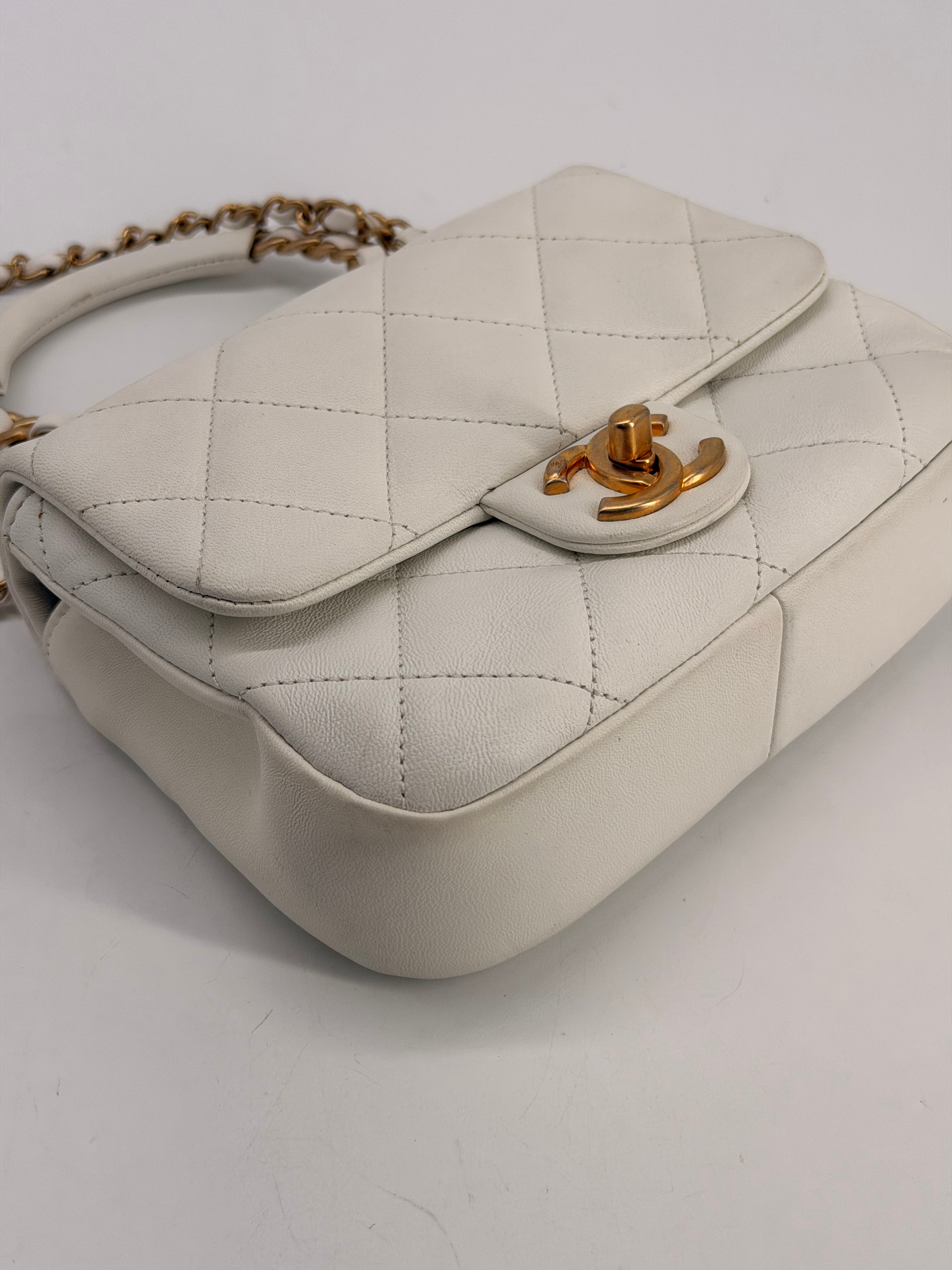 CHANEL MINI LAMBSKIN IN THE LOOP SHOULDER BAG WHITE