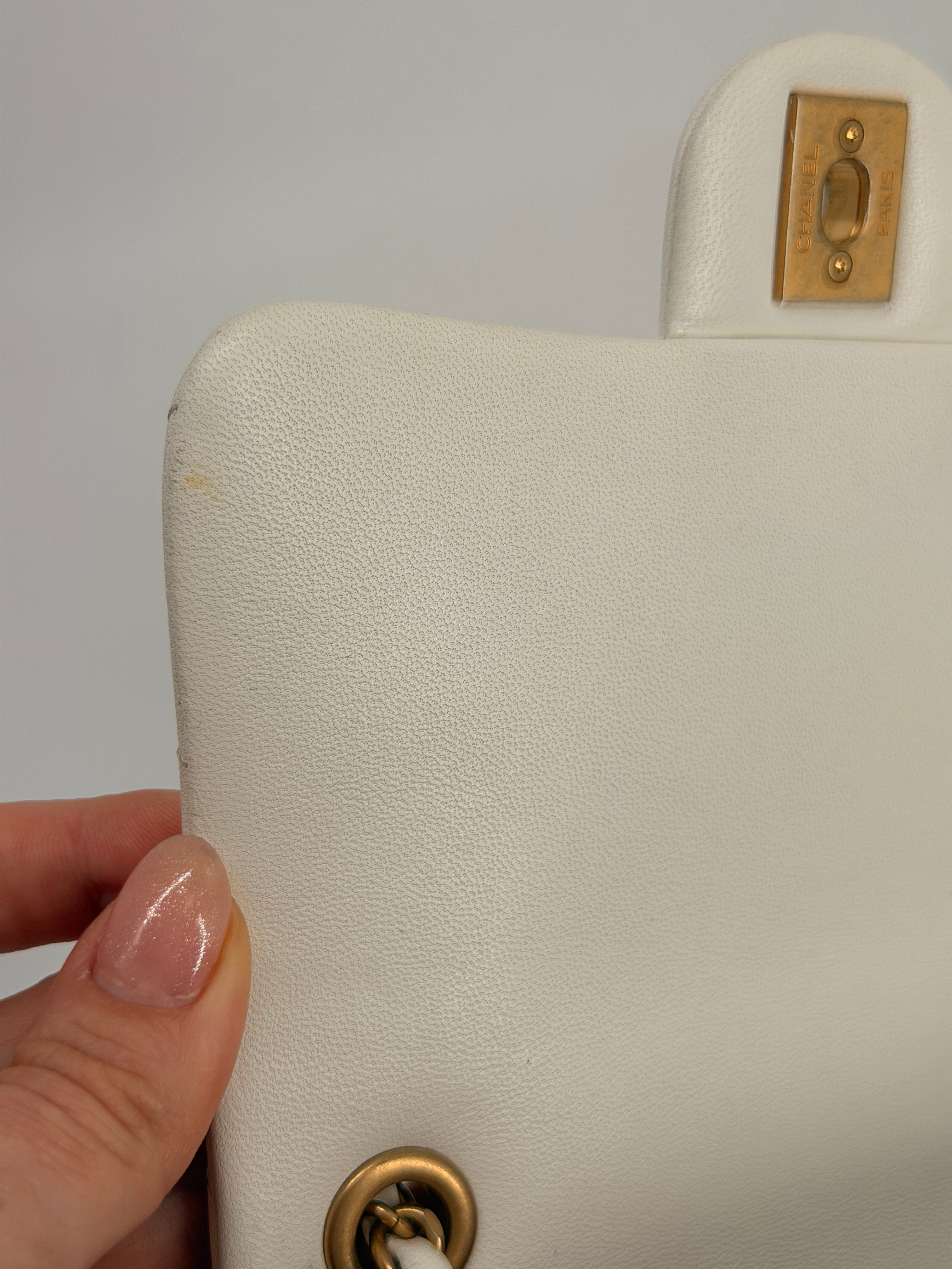 CHANEL MINI LAMBSKIN IN THE LOOP SHOULDER BAG WHITE