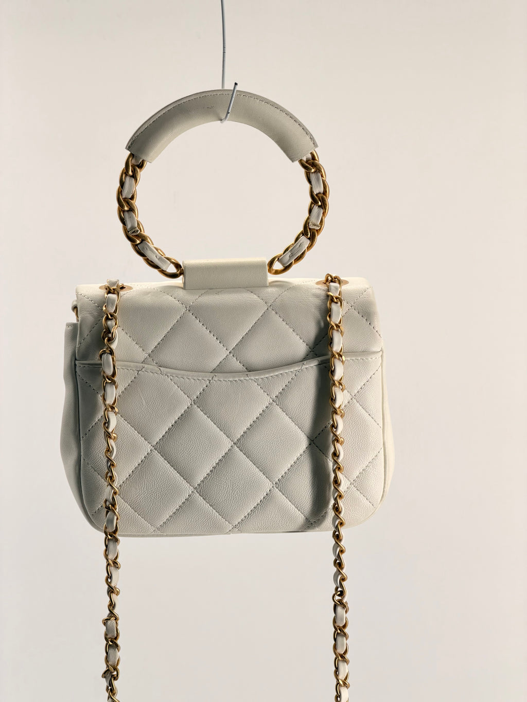 CHANEL MINI LAMBSKIN IN THE LOOP SHOULDER BAG WHITE