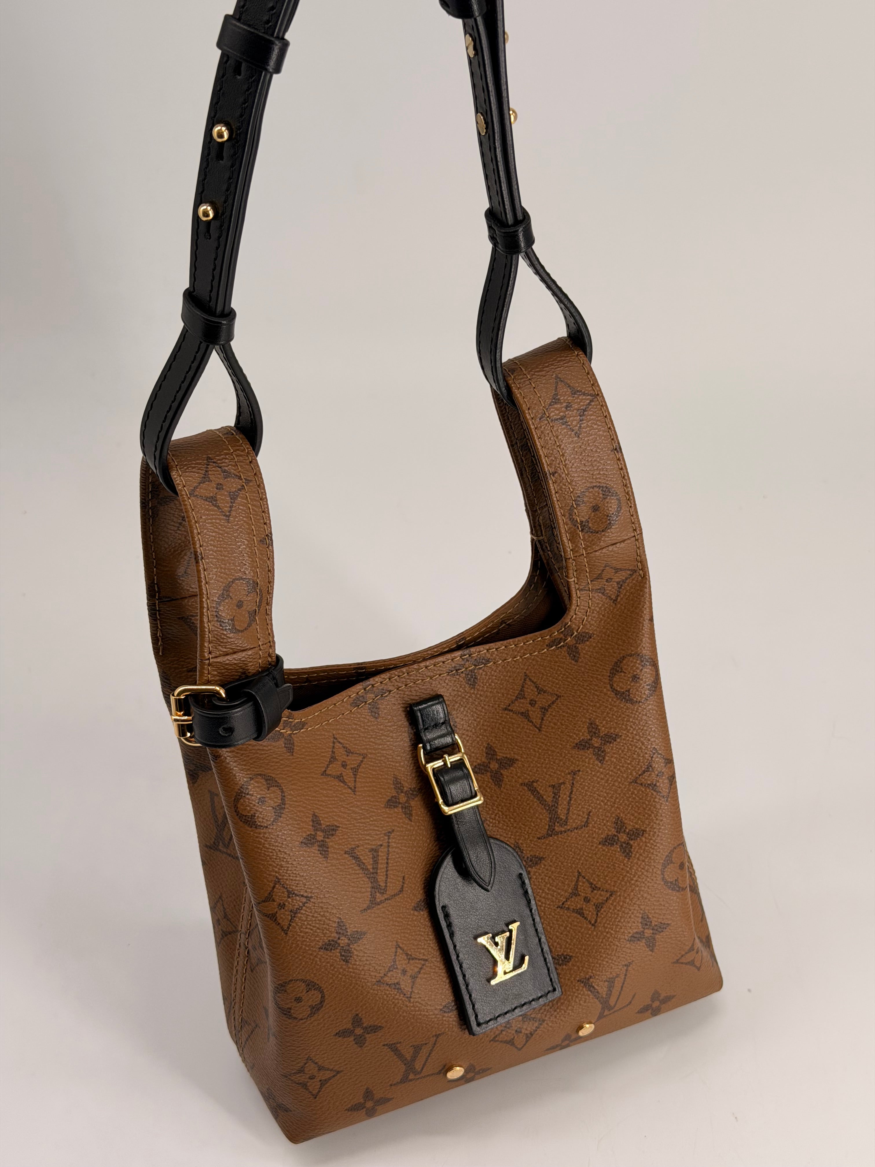 Louis Vuitton Monogram Reverse Atlantis BB Shoulder Bag