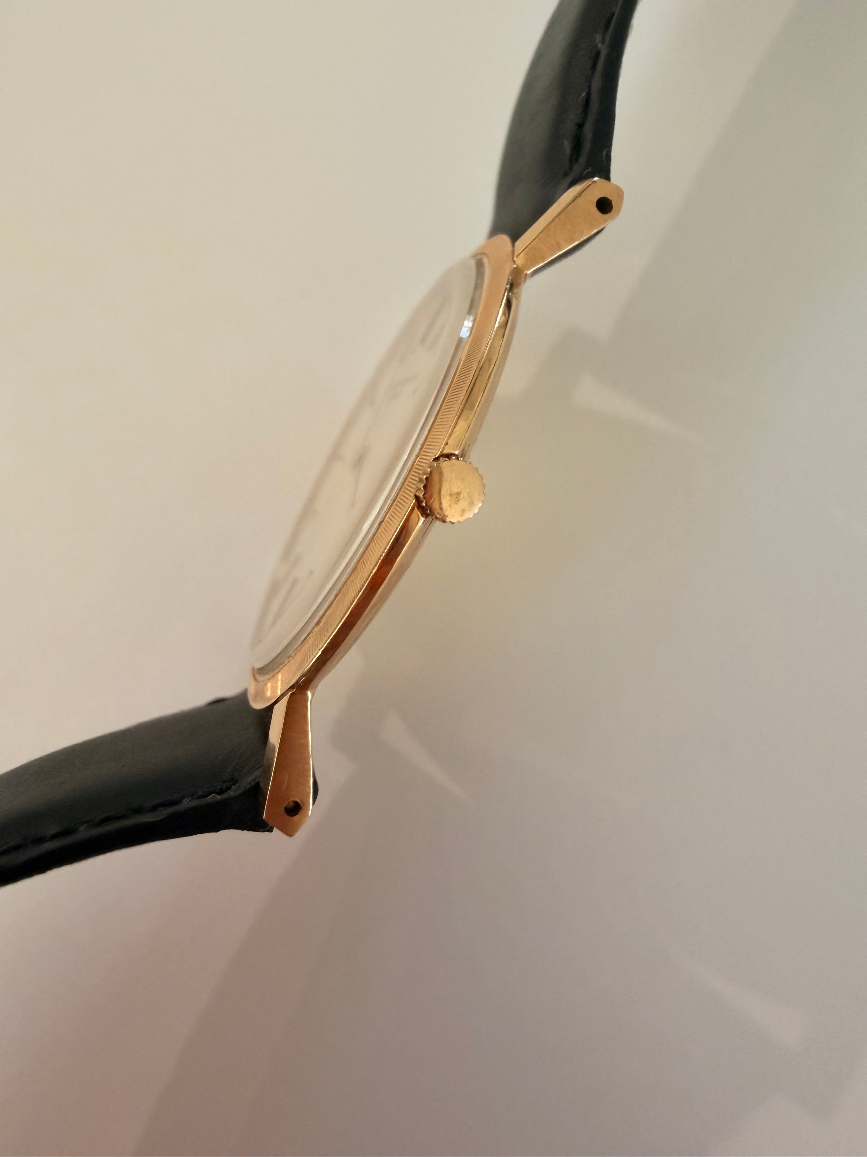 Vacheron Constantin Ultra Slim Watch Ref. 6351 18K Yellow Gold 1960s