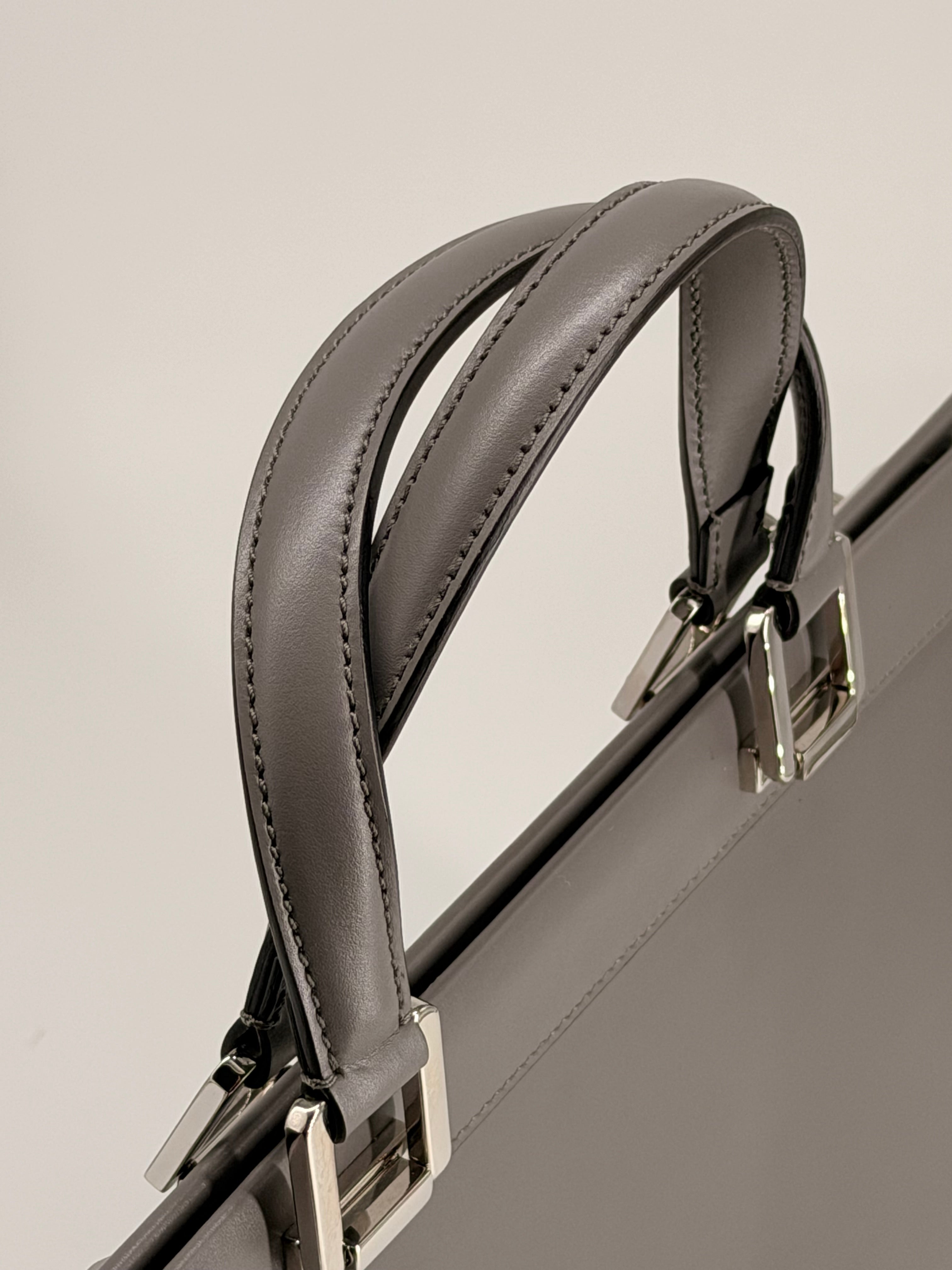 Gucci Zumi Zumi Medium Gray Leather Handbag