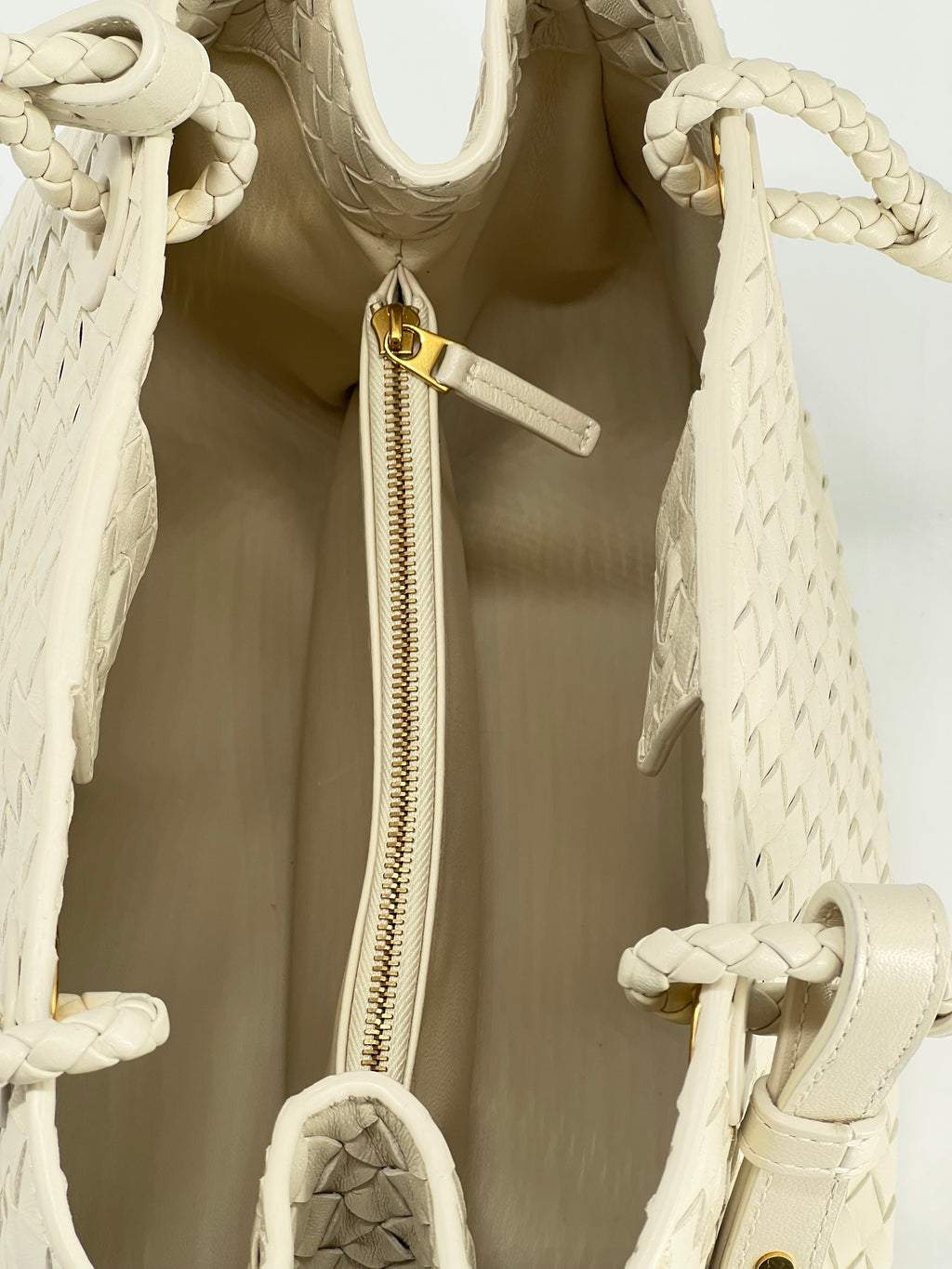 Bottega Veneta Nappa Intrecciato Basket Bag In Sea Salt Leather