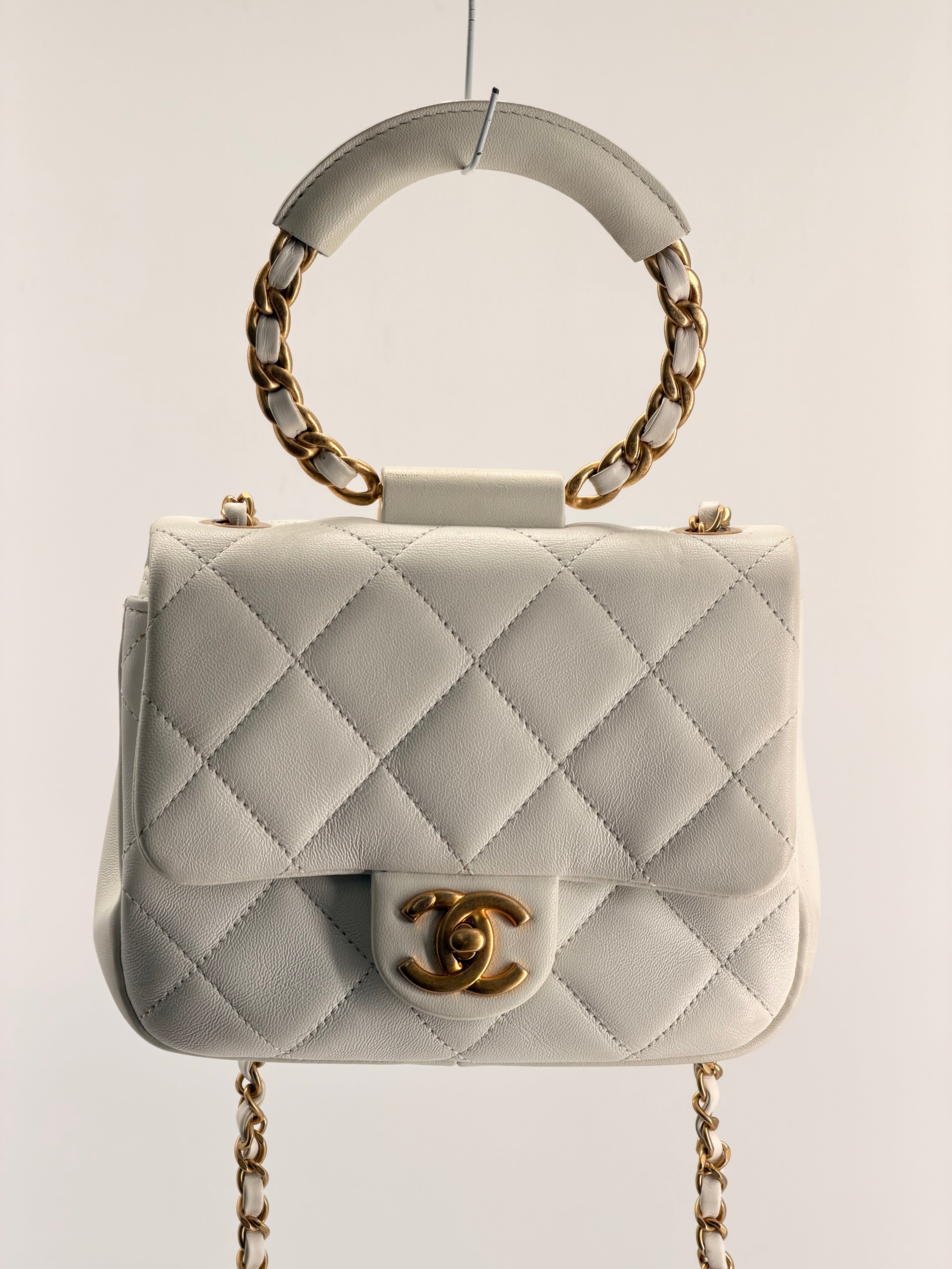 CHANEL MINI LAMBSKIN IN THE LOOP SHOULDER BAG WHITE