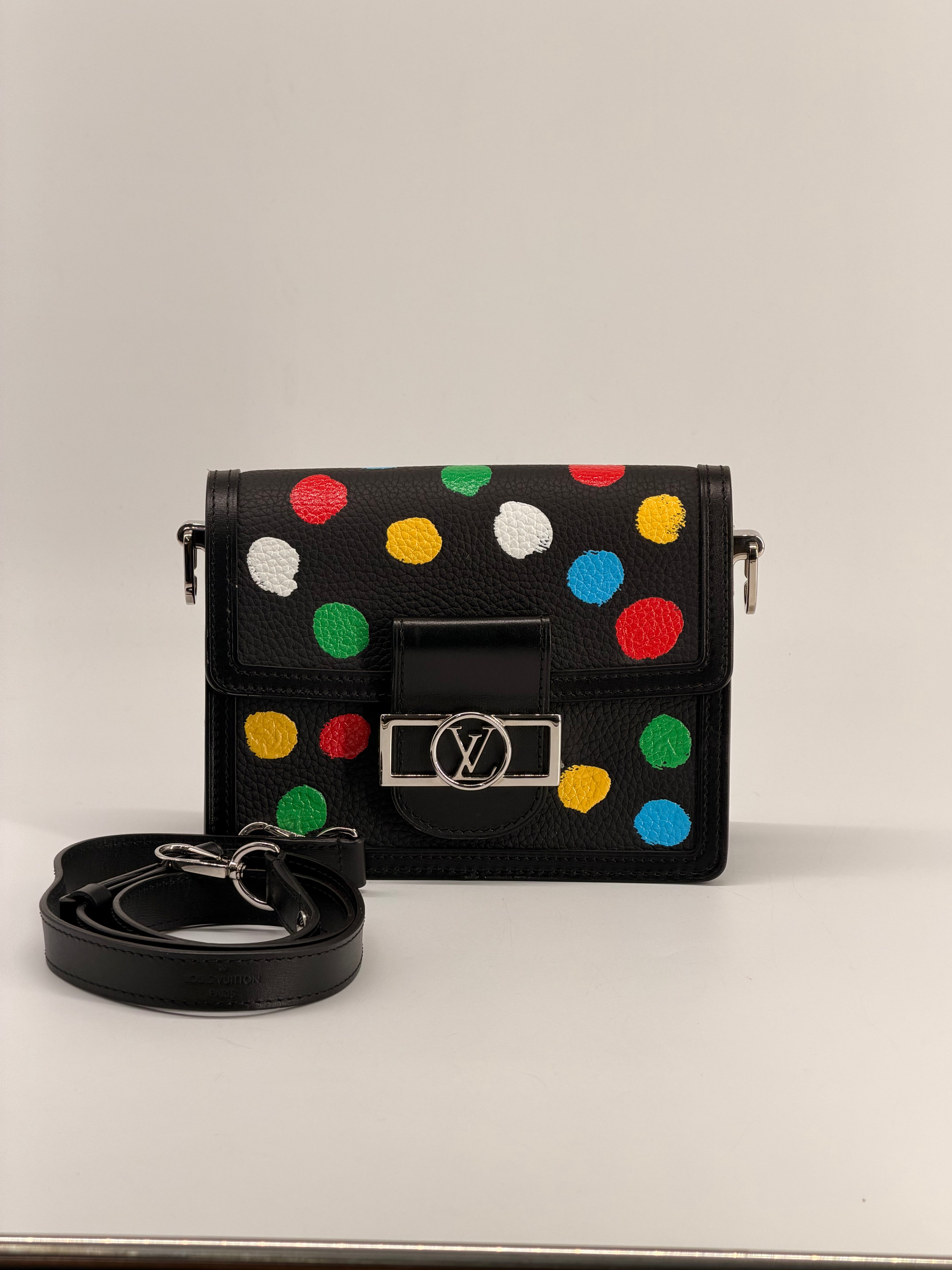 Louis Vuitton Monogram Dots Infinity x Yayoi Kusama Dauphine Mini Bag 2023