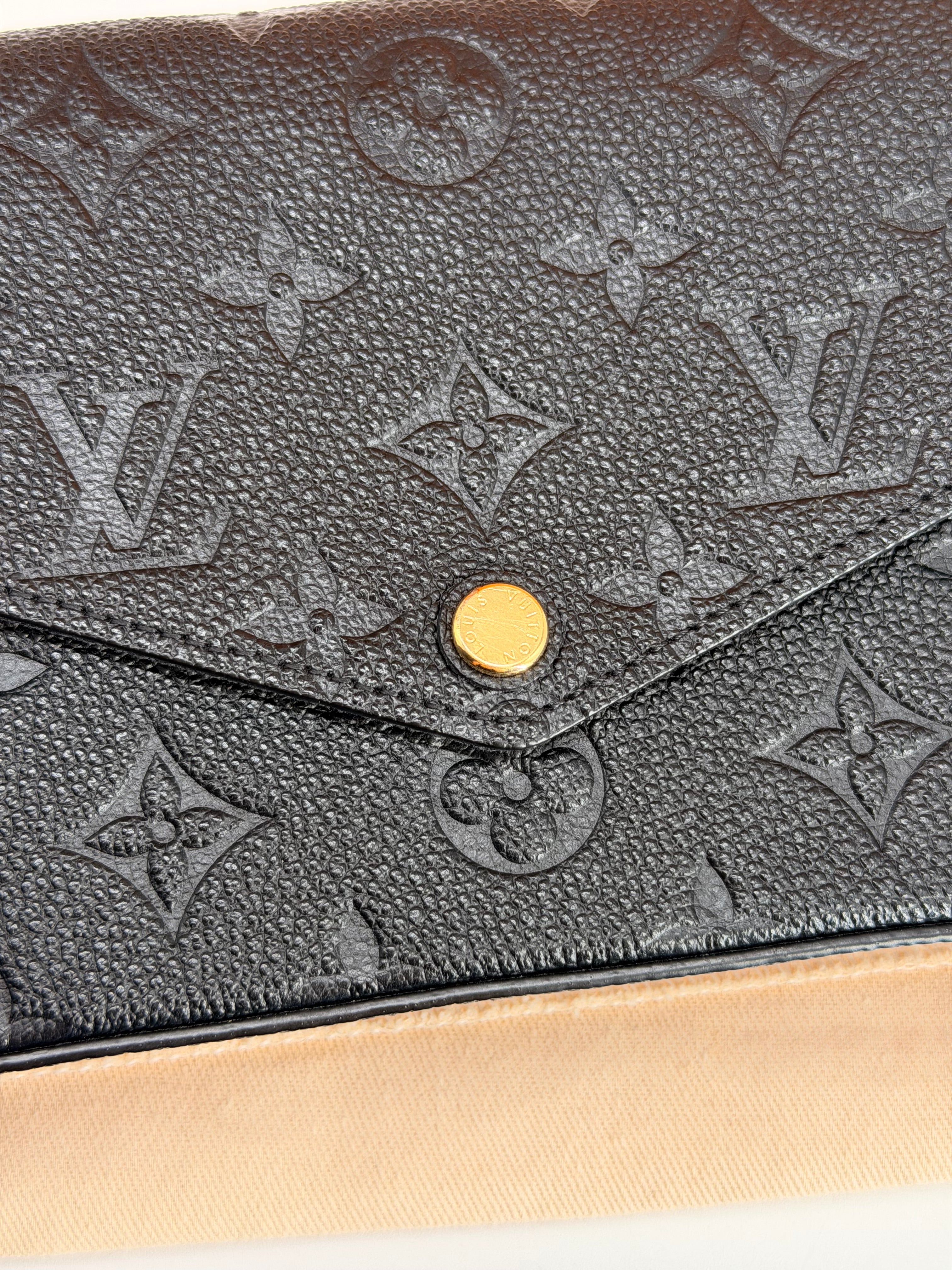 LOUIS VUITTON Pochette Felicie Monogram Empreinte Leather Crossbody Bag w/pouch