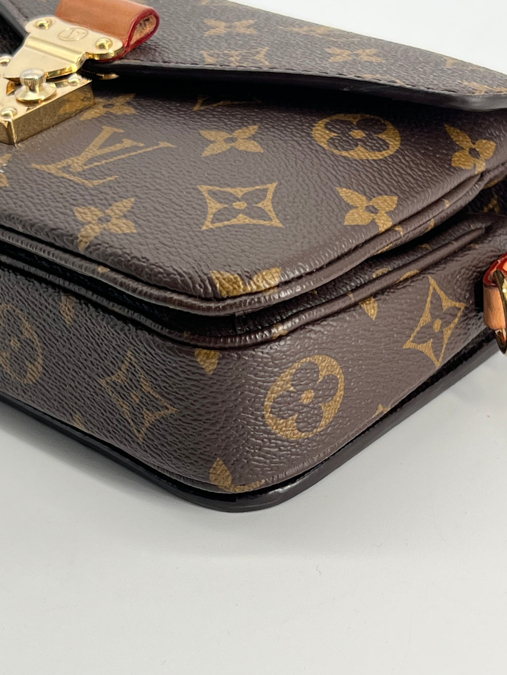 Louis Vuitton Pochette Métis East West Monogram Canvas Bag