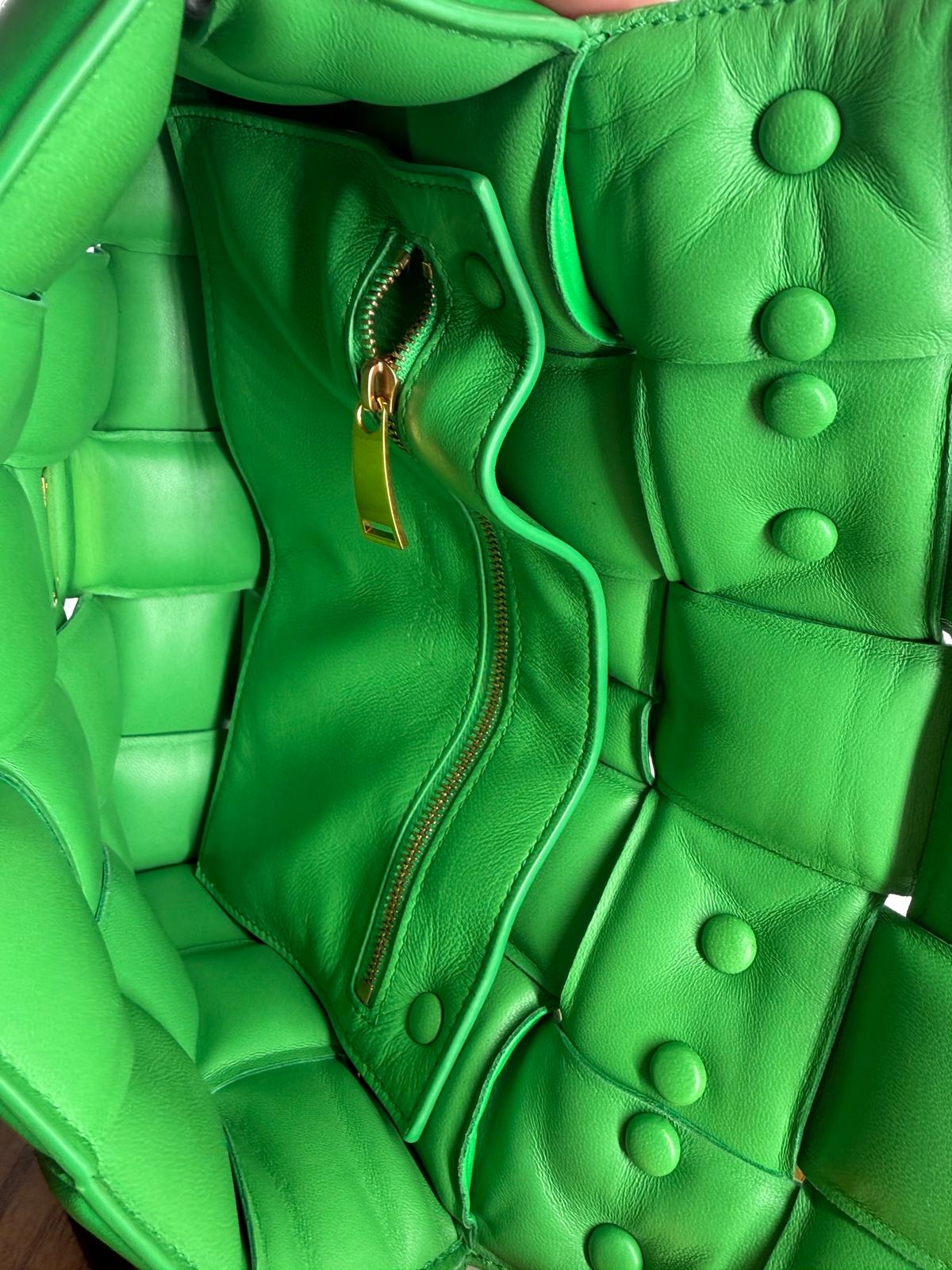 Bottega Veneta Cassette Chain Intrecciato Green Leather Shoulder Bag