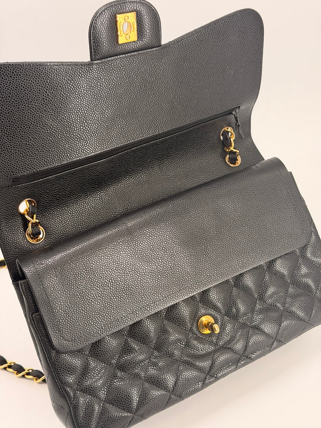 Chanel Caviar Jumbo Double Flap Black Shoulder Bag Gold Hardware