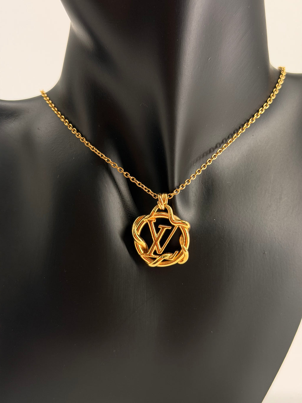 Louis Vuitton Garden Louise Necklace Gold