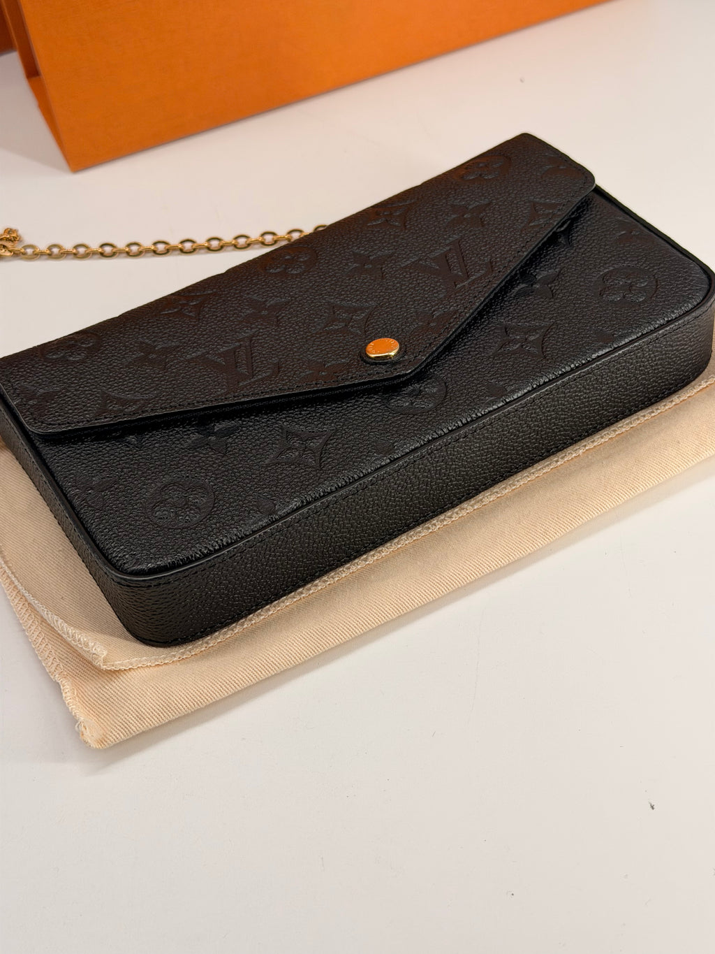 LOUIS VUITTON Pochette Felicie Monogram Empreinte Leather Crossbody Bag w/pouch