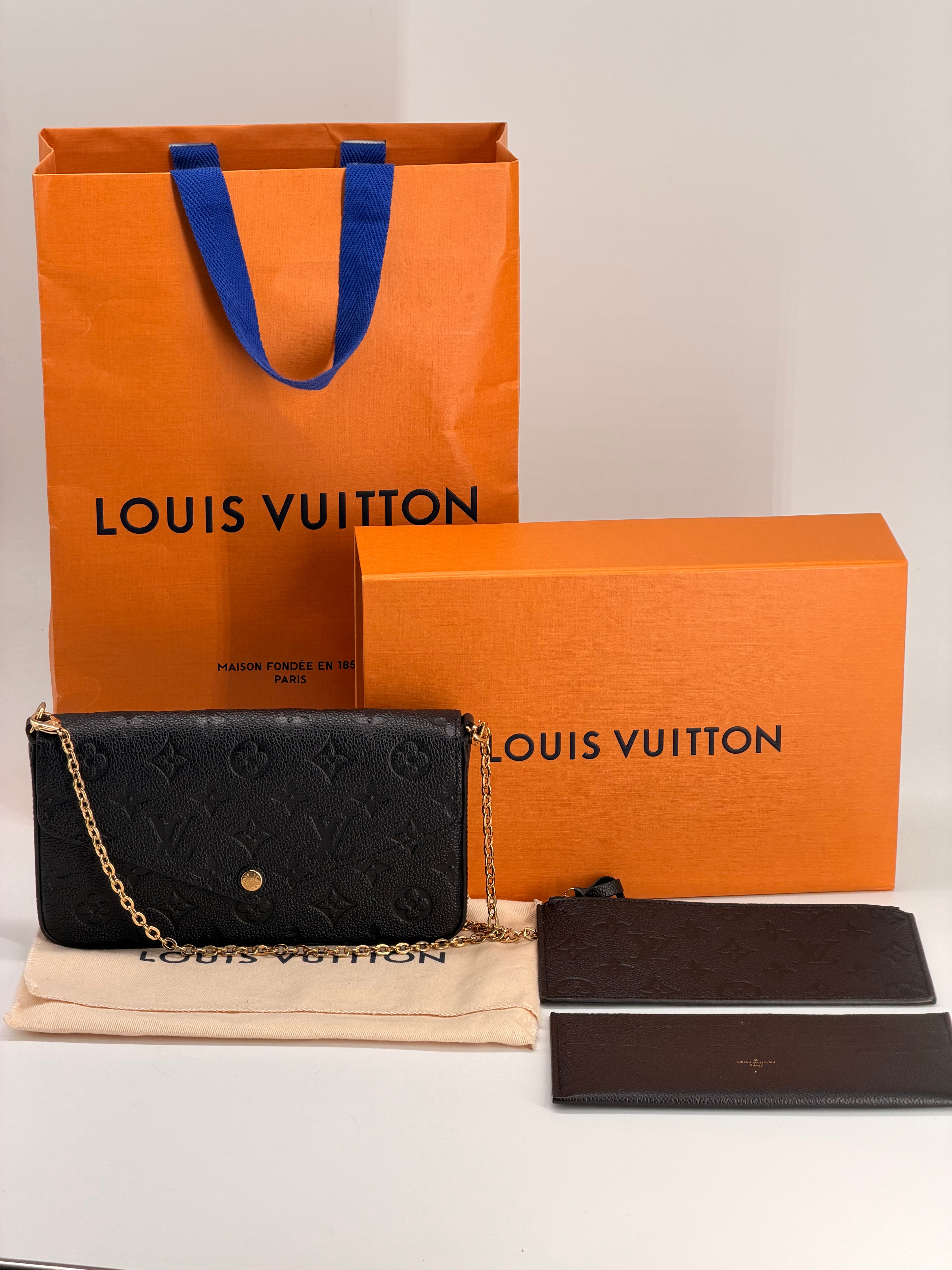 LOUIS VUITTON Pochette Felicie Monogram Empreinte Leather Crossbody Bag w/pouch
