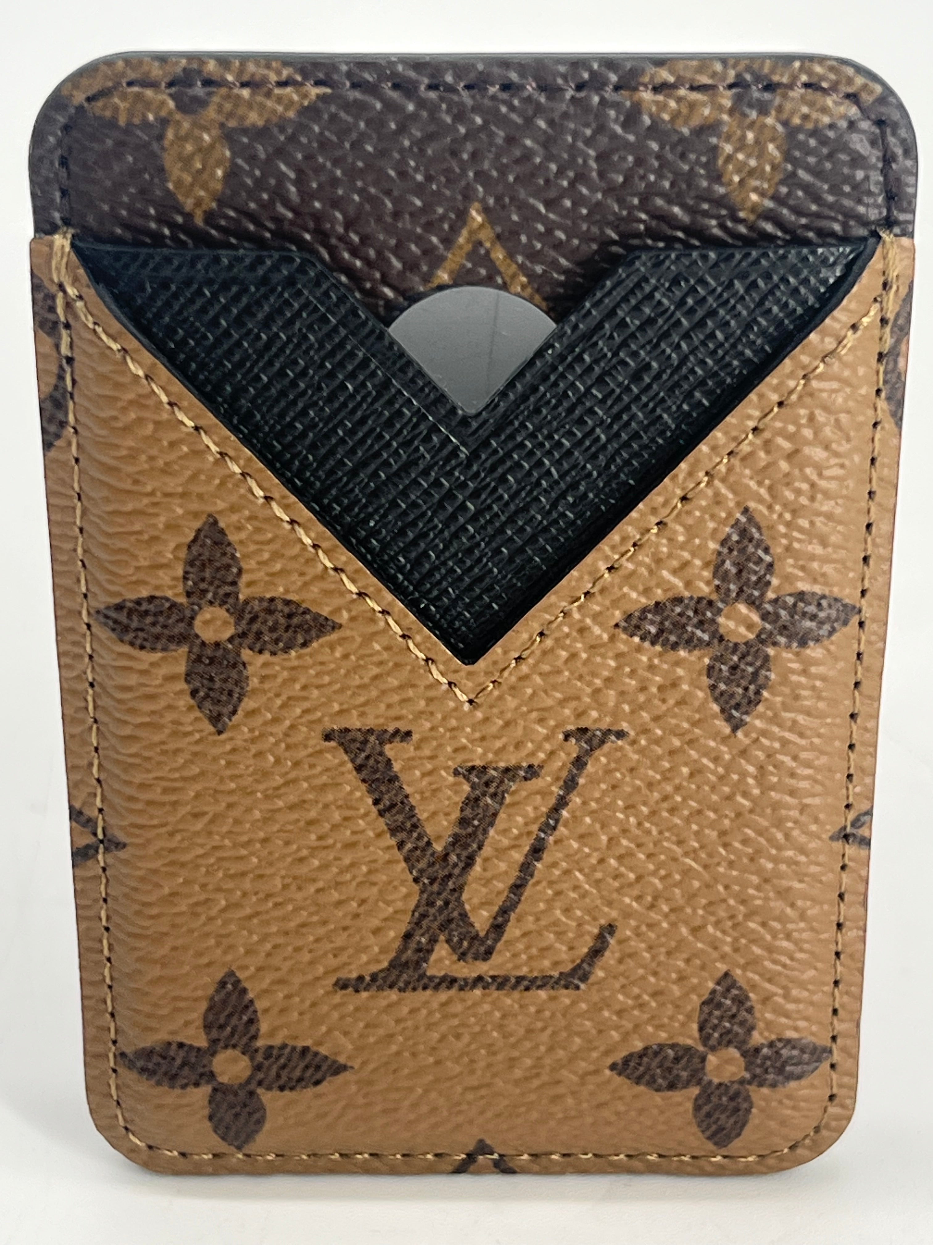 Louis Vuitton Magnetic Card Holder In Monogram Reverse Canvas