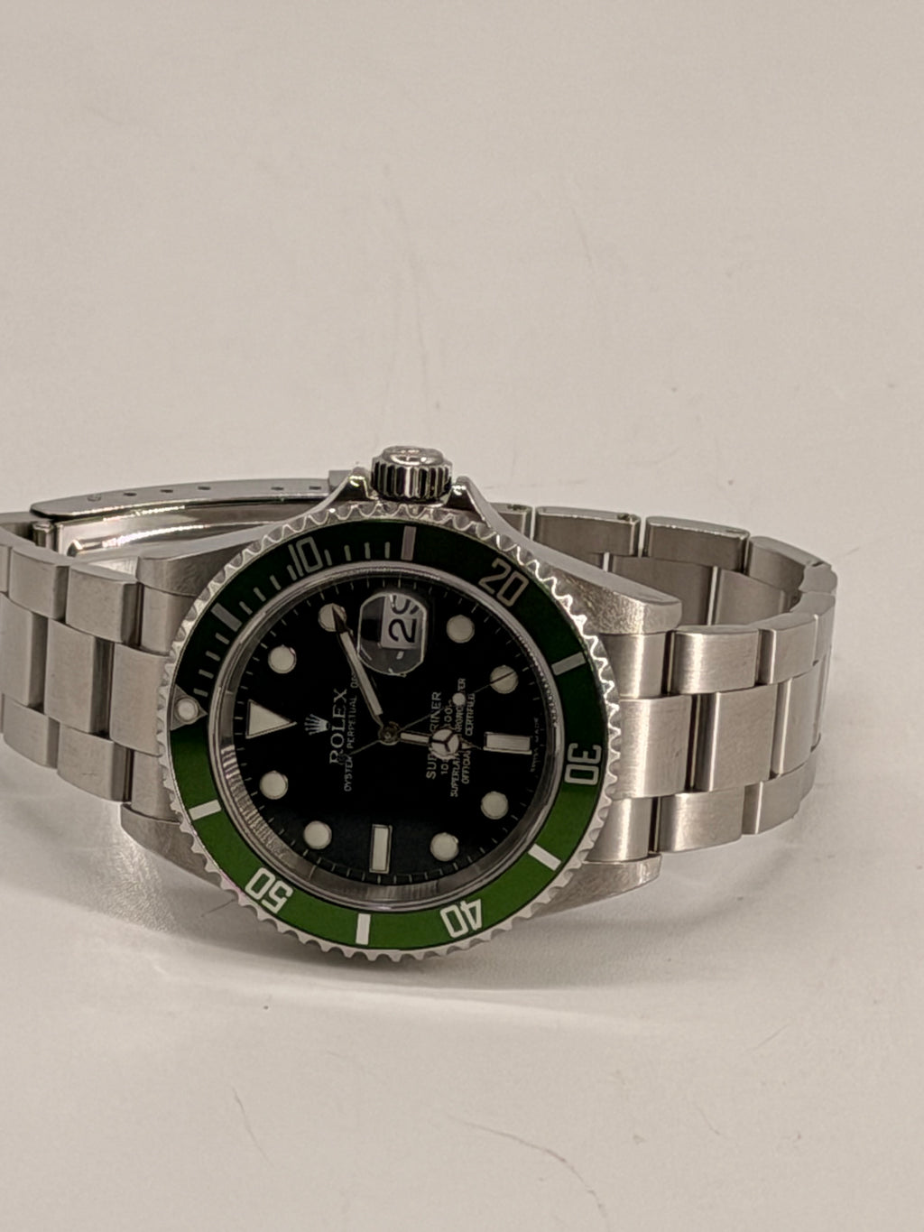 Rolex Submariner Kermit Black Dial Stainless Steel 40mm Men's Watch 16610LV