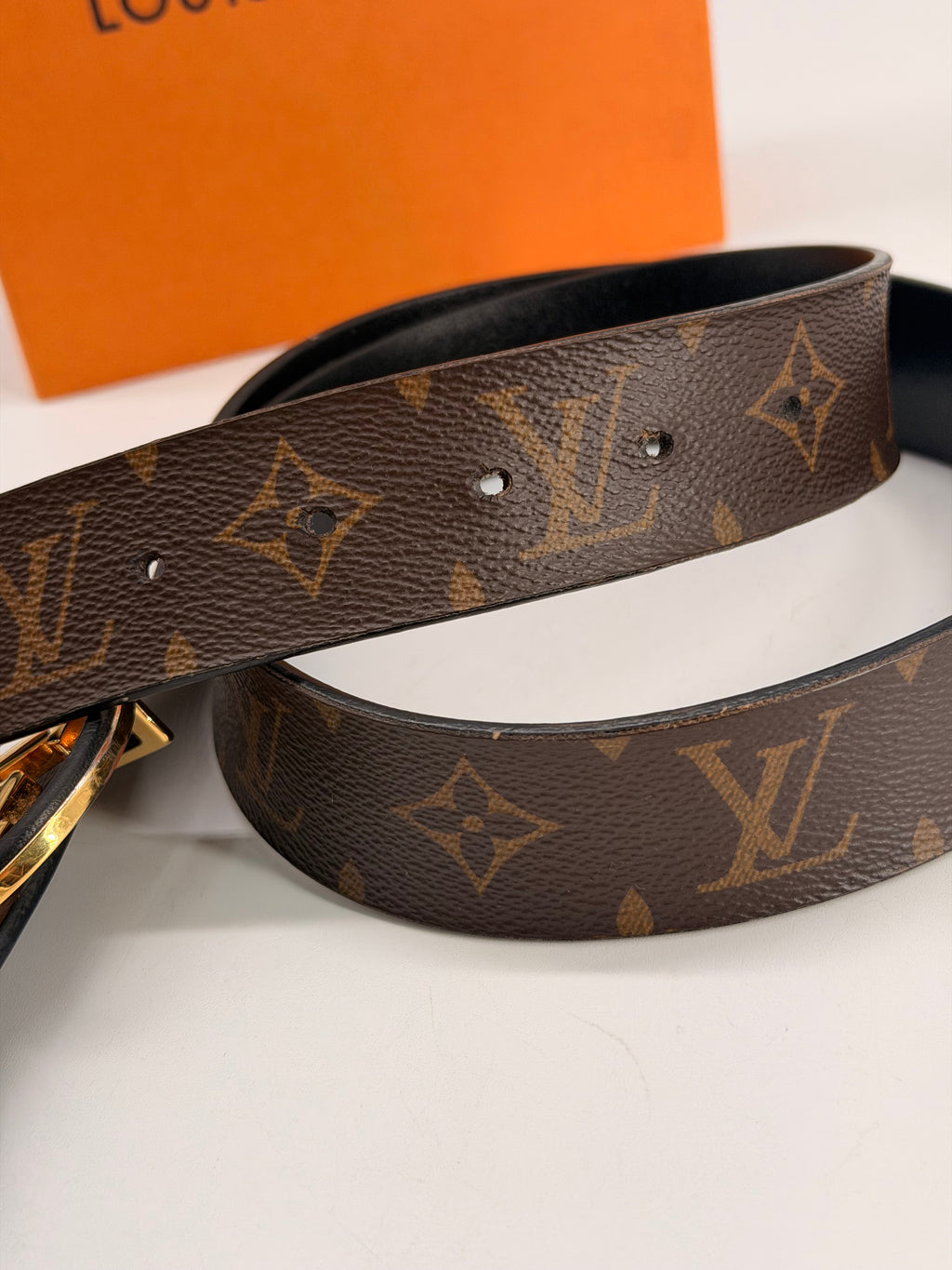 Louis Vuitton LV Circle 35mm Reversible Belt 85/34