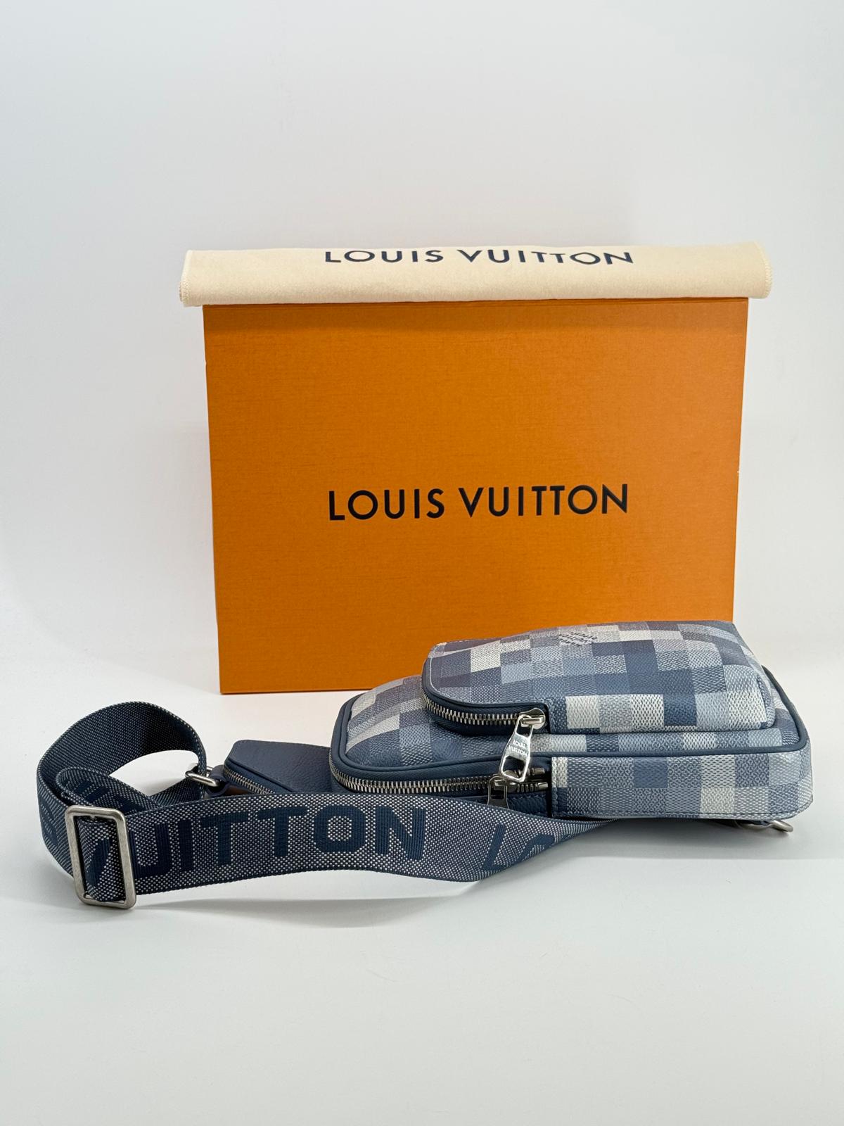 Louis Vuitton Avenue PM Slingbag
