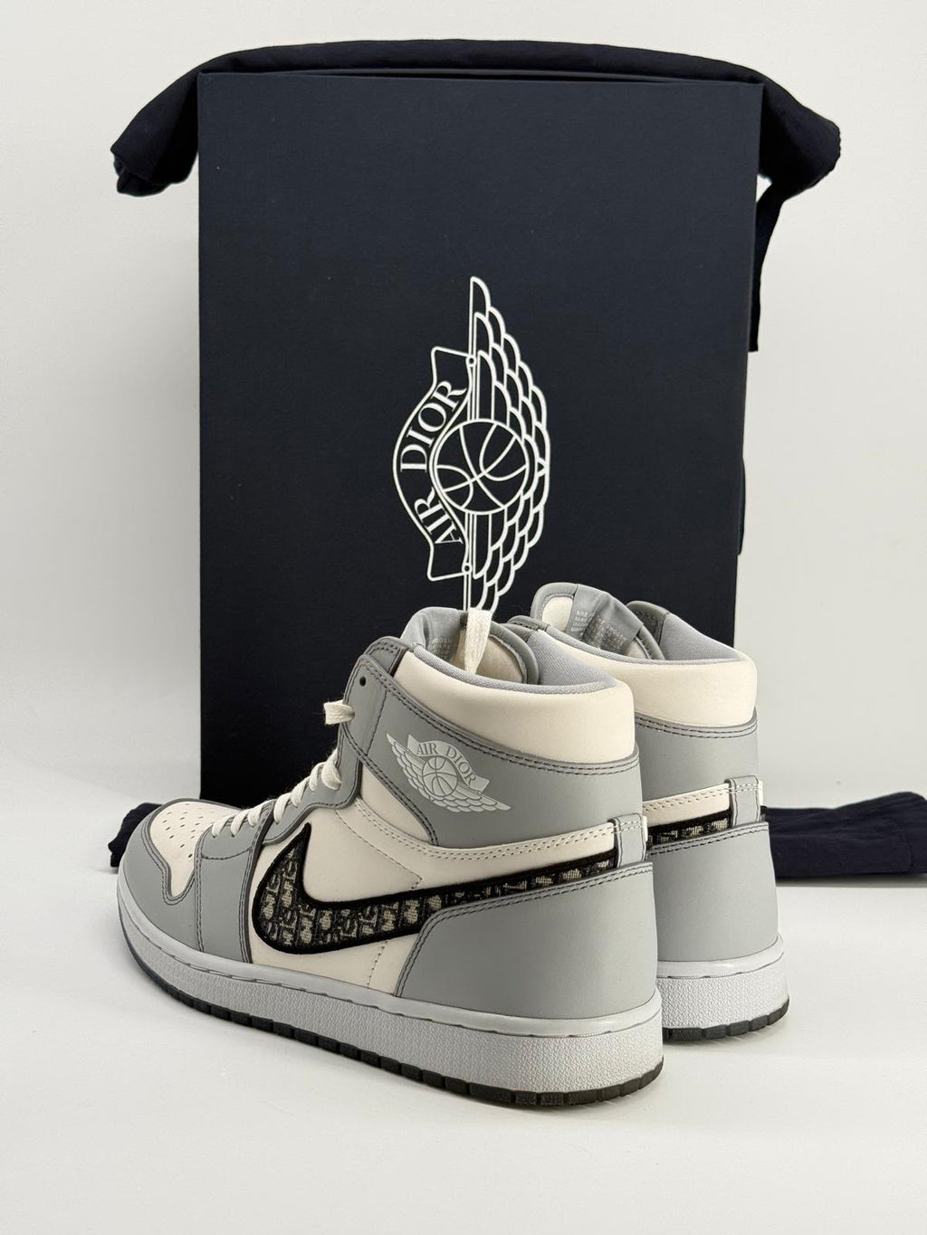 Dior x Air Jordan 1 High Leather Sneakers Size EU 42.5