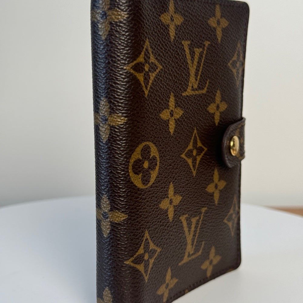 Louis Vuitton Small Ring Agenda Cover Monogram - Brown Wallet