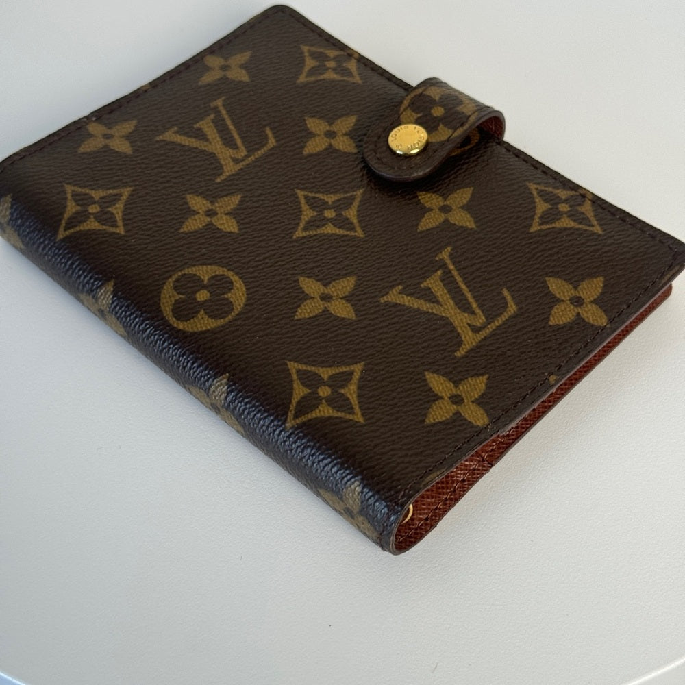 Louis Vuitton Small Ring Agenda Cover Monogram - Brown Wallet