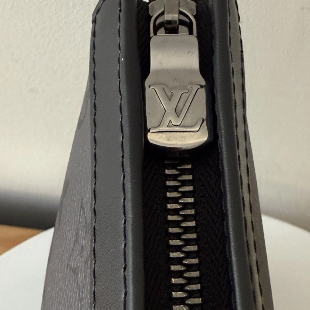 LOUIS VUITTON Monogram Eclipse Pochette Voyage Clutch Bag W/ Coin Pouch