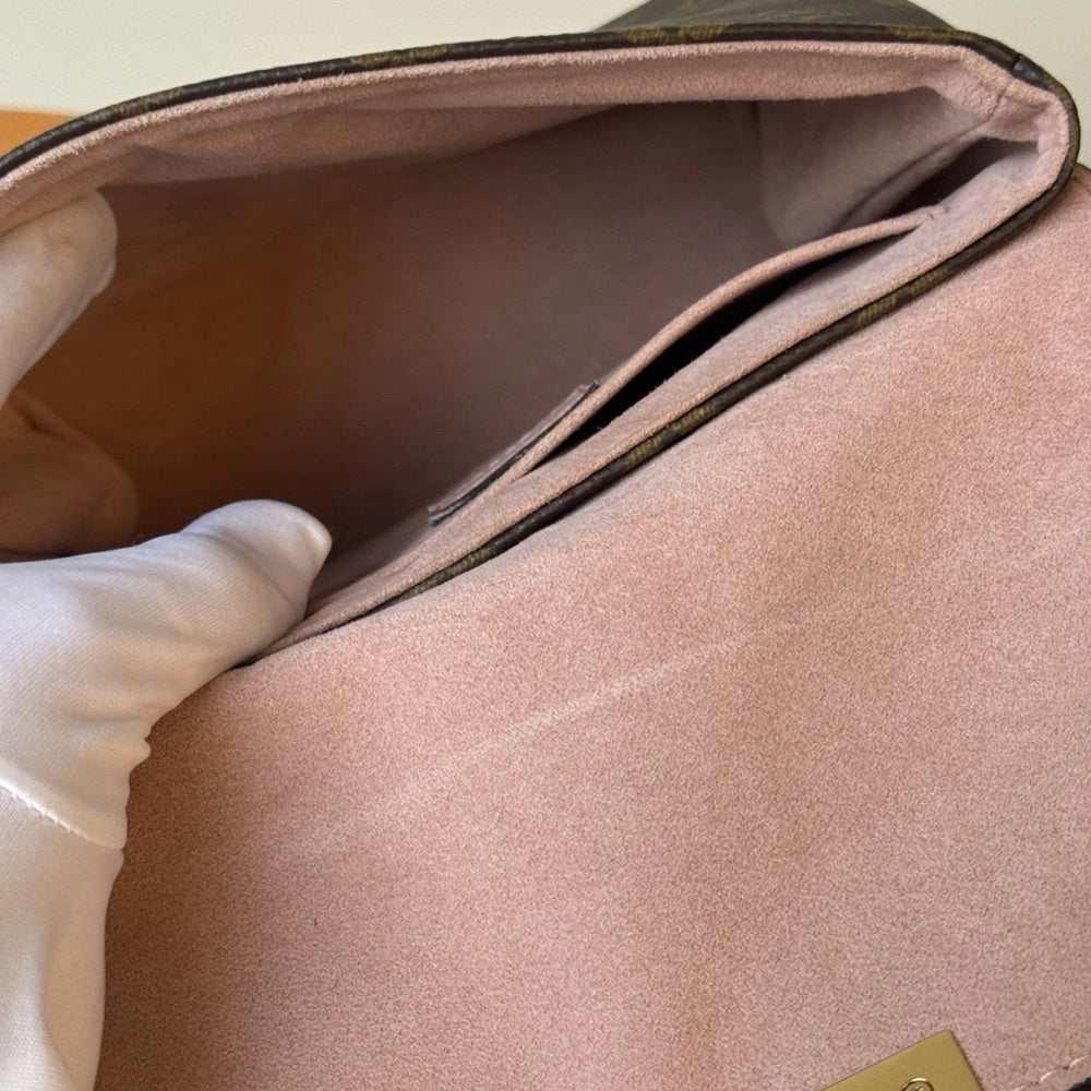 Louis Vuitton Locky BB Monogram Top Handle Shoulder Bag Pink