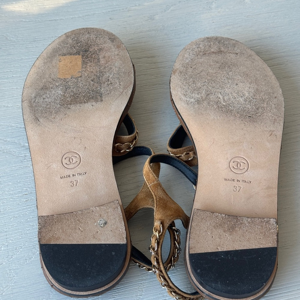 CHANEL Quilted Leather & Gold Chain Strappy Flat Sandals 37