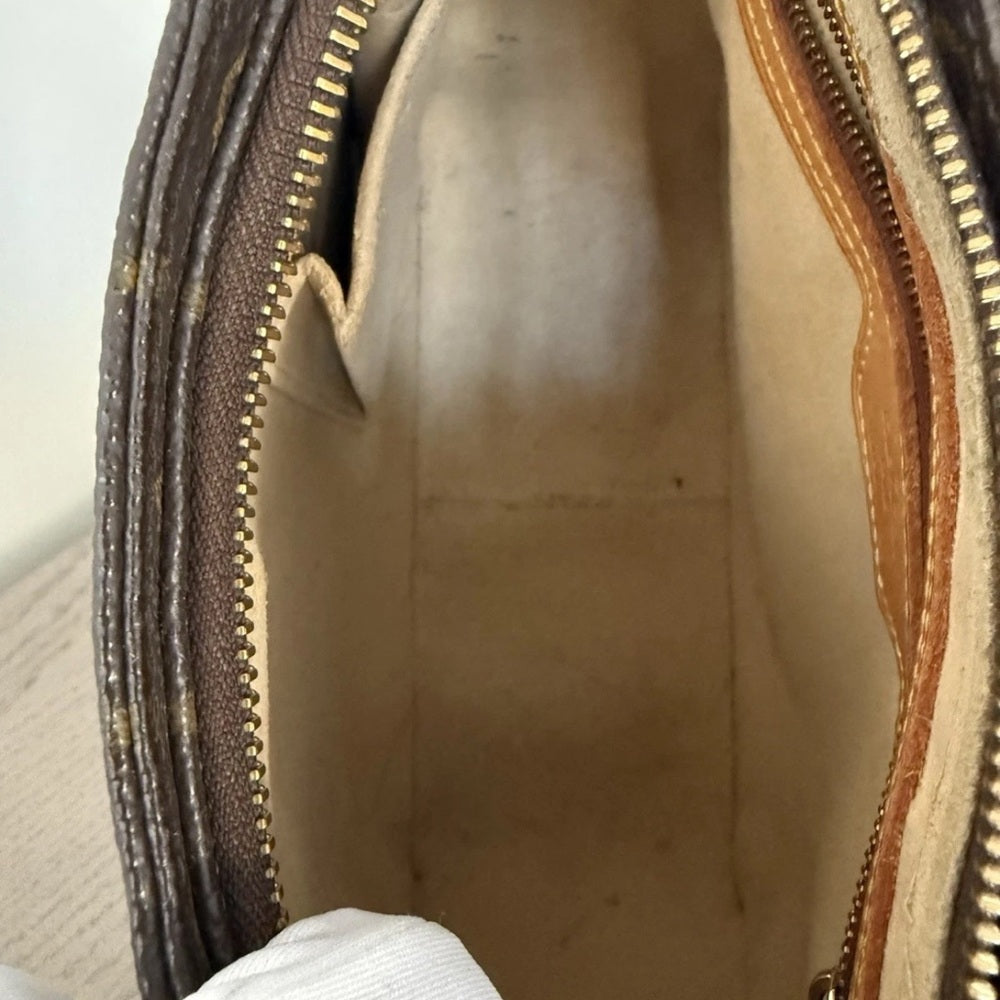 Louis Vuitton Looping MM Shoulder Bag Brown Canvas