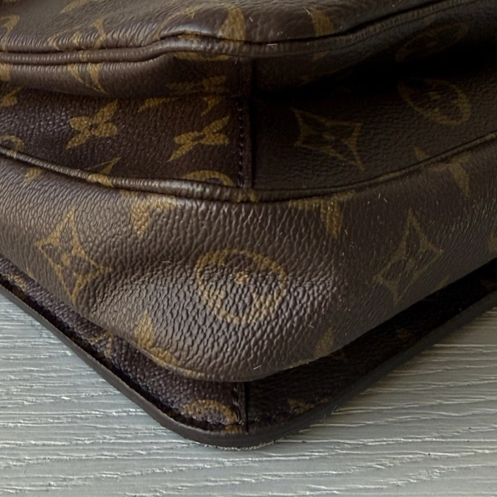 Louis Vuitton Pochette Métis Shoulder Bag Brown Canvas