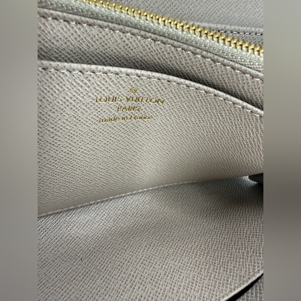 Louis Vuitton Twist Wallet in Epi Leather Beige w/ Box and Dust bag