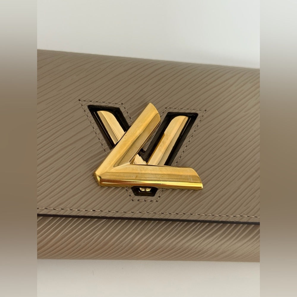 Louis Vuitton Twist Wallet in Epi Leather Beige w/ Box and Dust bag