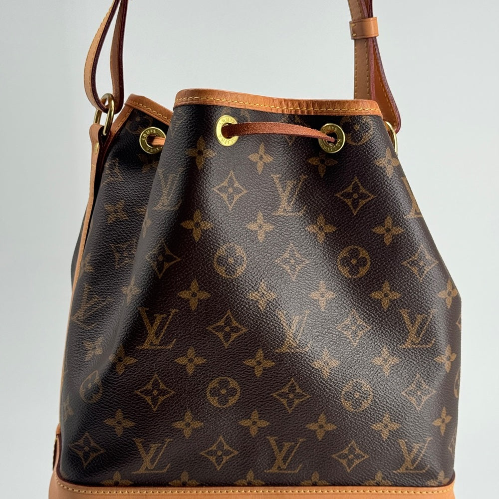 Louis Vuitton Petit Noe Handbag Monogram Canvas shoulder bag