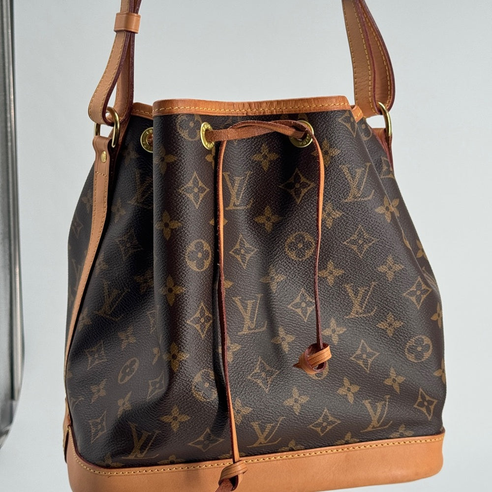 Louis Vuitton Petit Noe Handbag Monogram Canvas shoulder bag