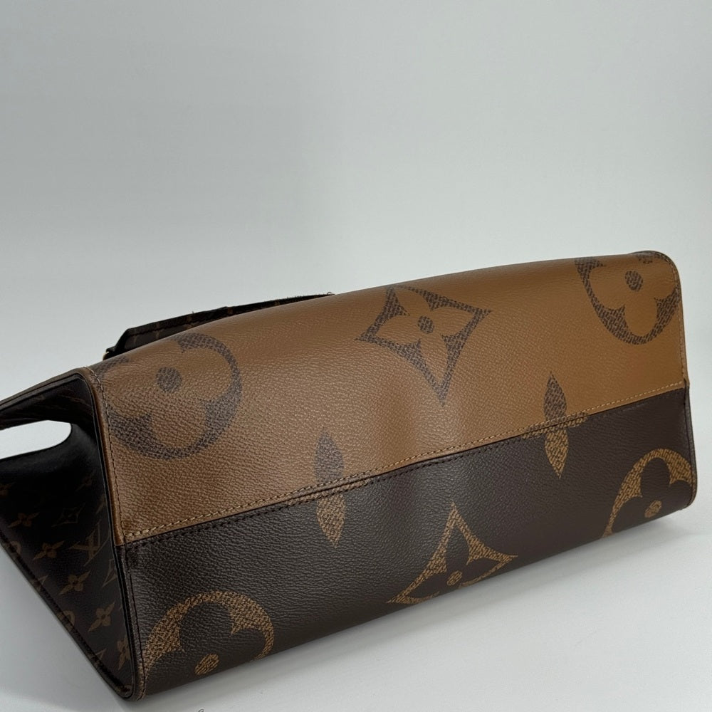 Louis Vuitton On The Go Tote MM Monogram Canvas Shoulder Bag