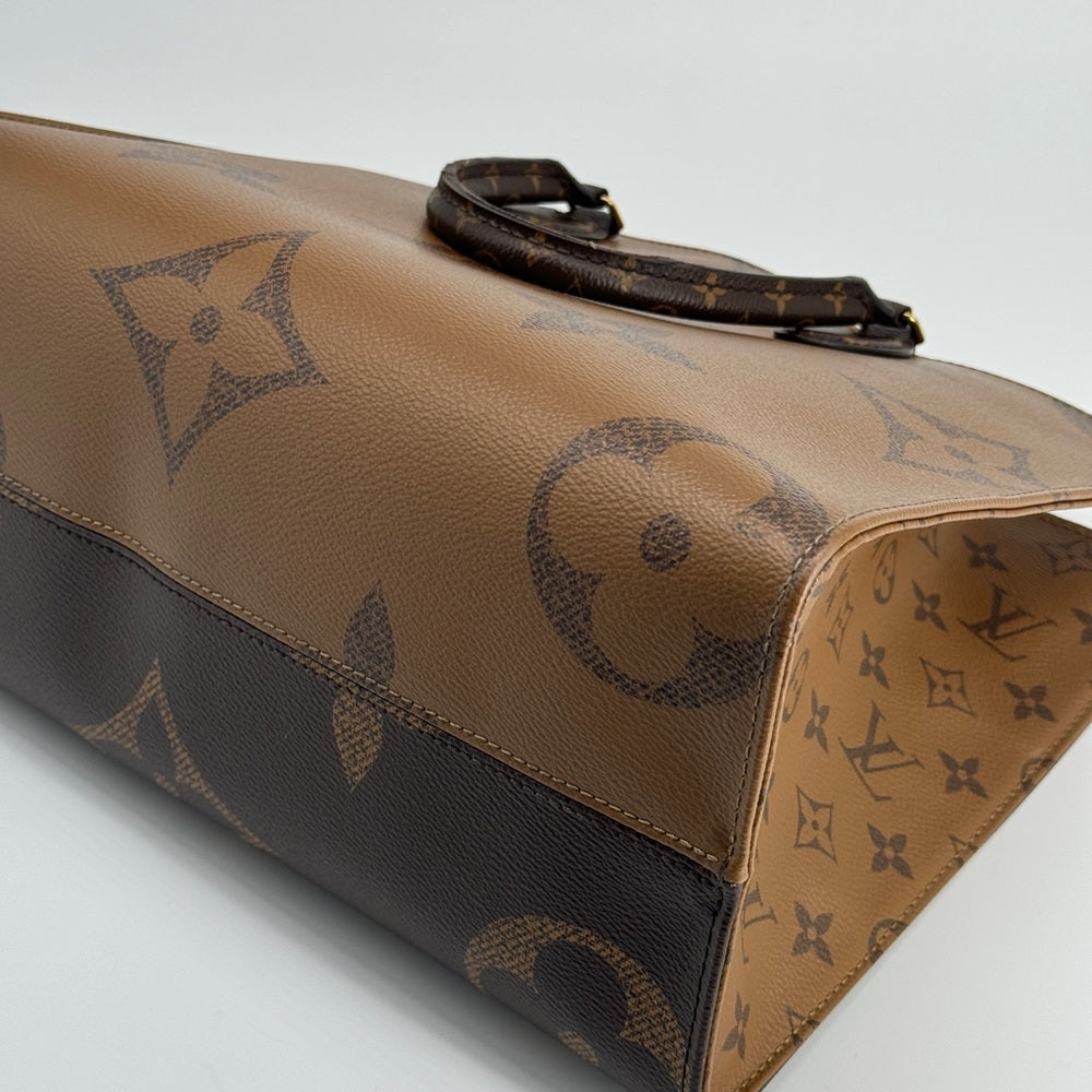 Louis Vuitton On The Go Tote MM Monogram Canvas Shoulder Bag