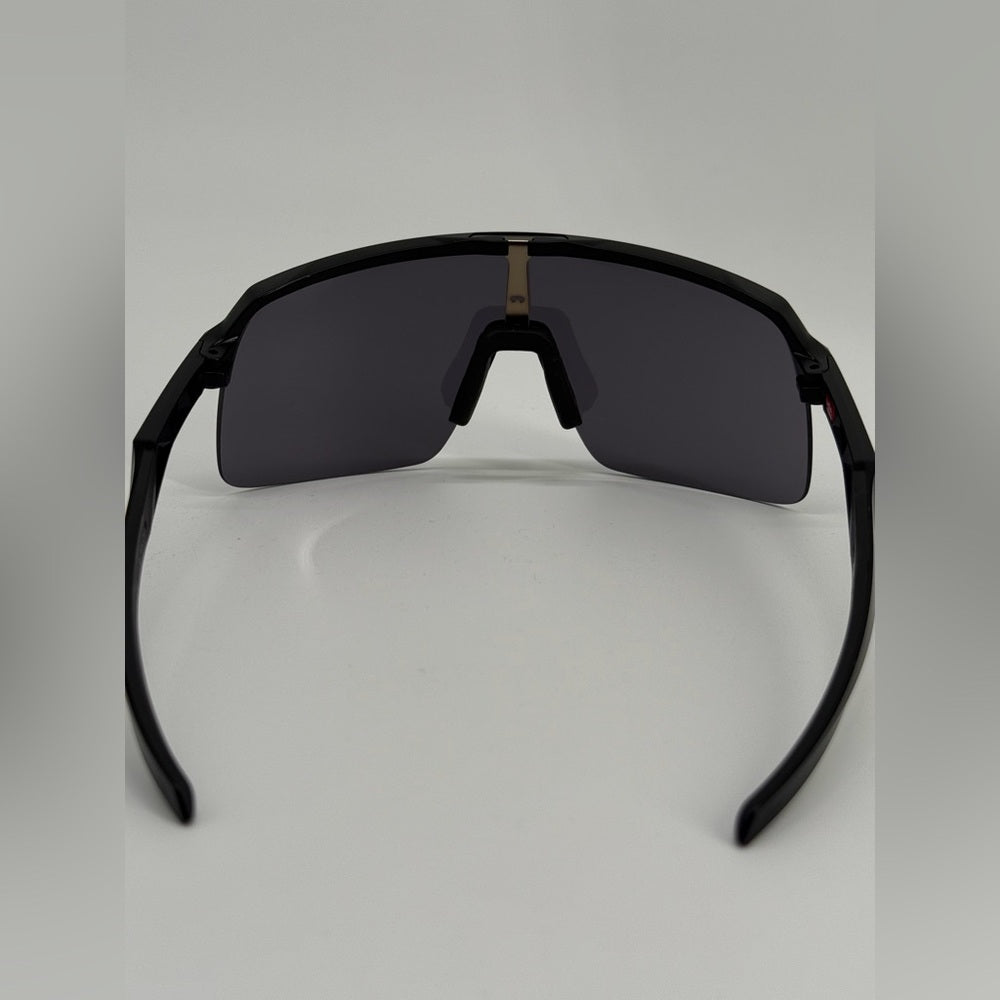 Oakley OO9463 Sutro Lite Men's Sunglasses - Black