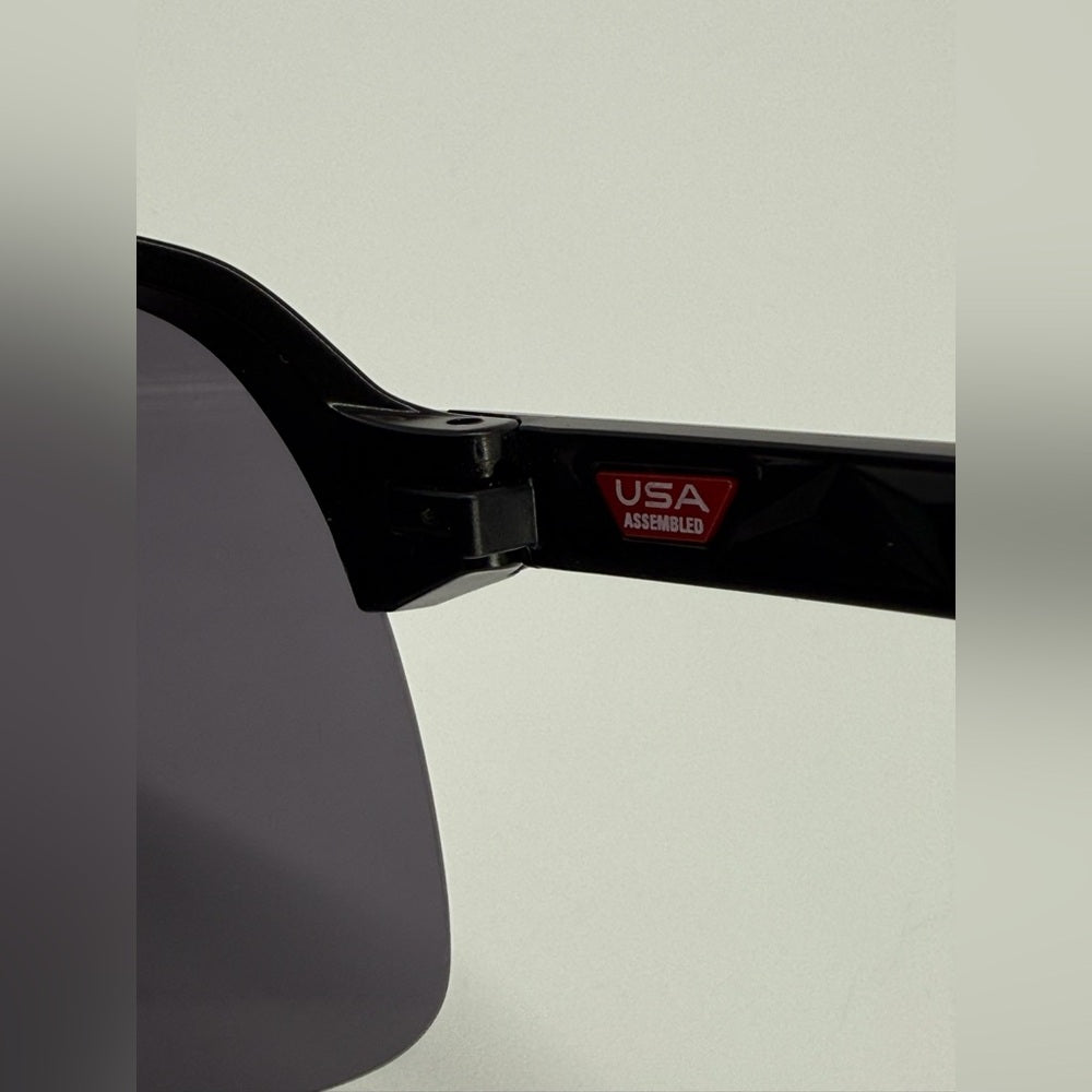 Oakley OO9463 Sutro Lite Men's Sunglasses - Black