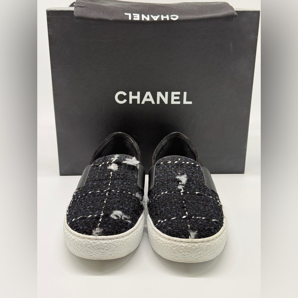 Chanel Interlocking Tweed Sneakers Size 39
