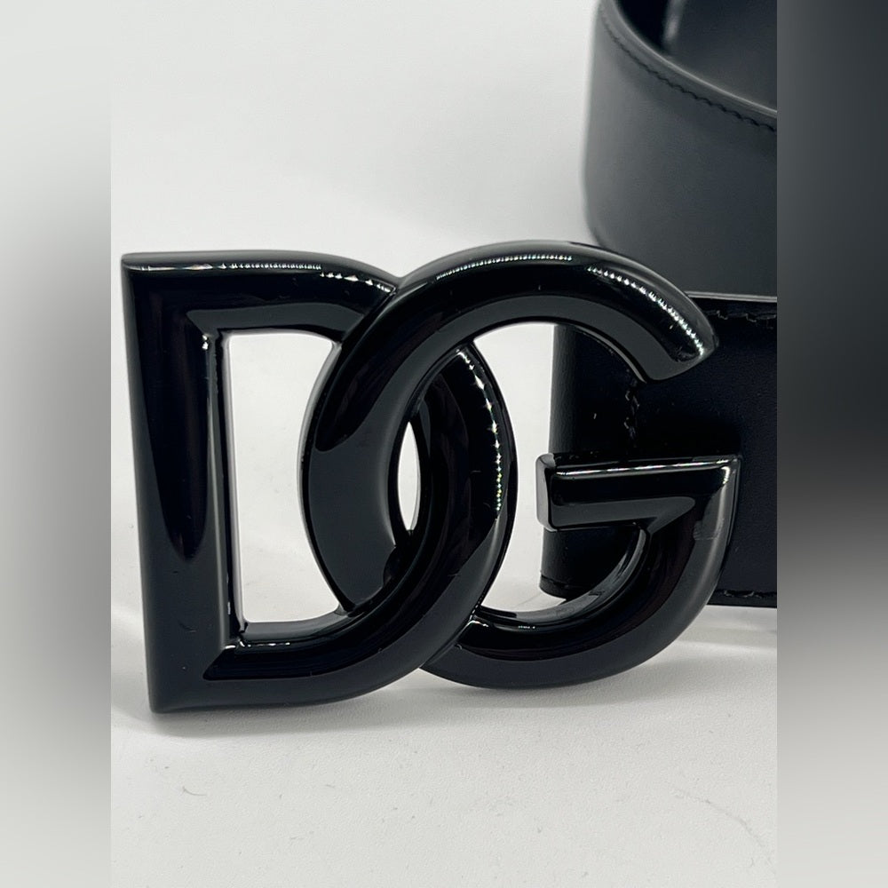 Dolce & Gabbana Black Leather Belt with Logo Buckle