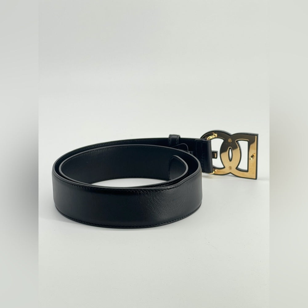 Dolce & Gabbana Black Leather Belt with Logo Buckle