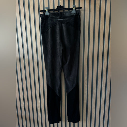 Chanel 2022 Skinny Leg Pants w/ Tags Size 36