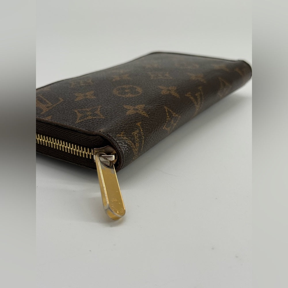 Louis Vuitton Zippy Monogram Brown Canvas Wallet