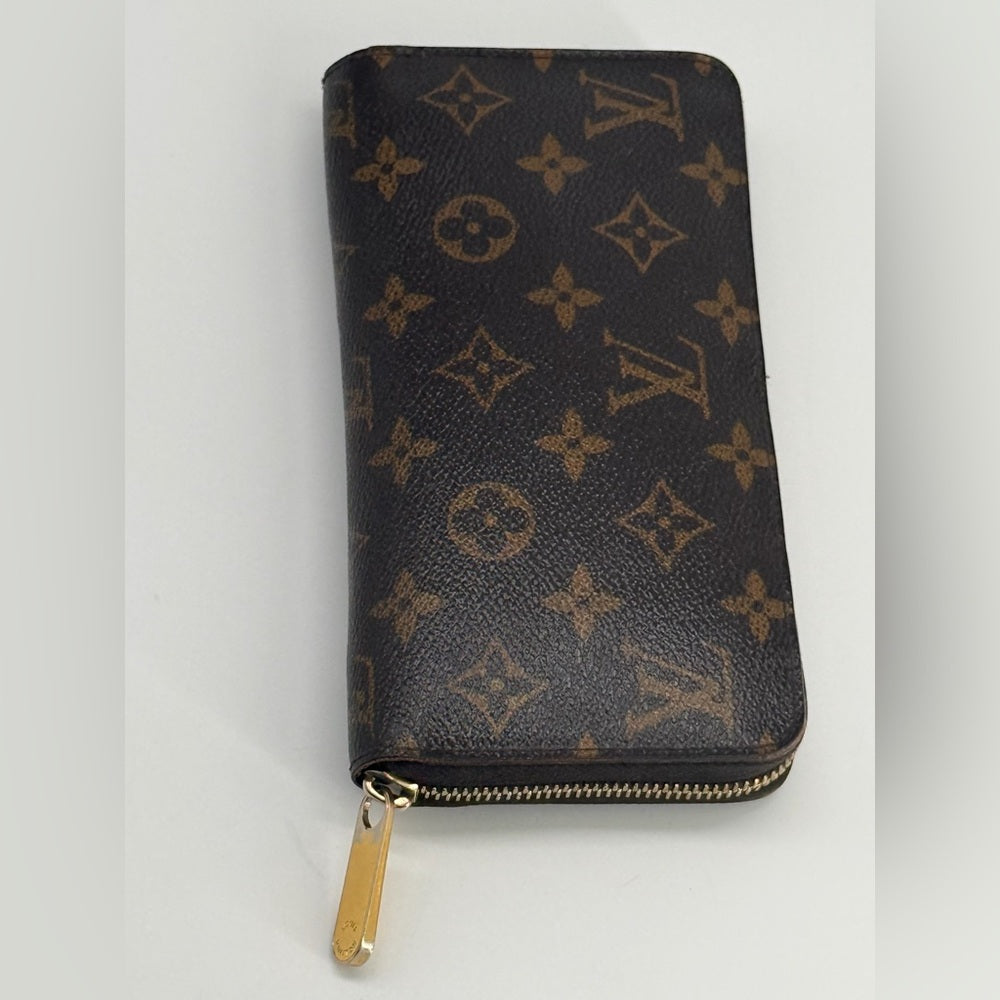 Louis Vuitton Zippy Monogram Brown Canvas Wallet