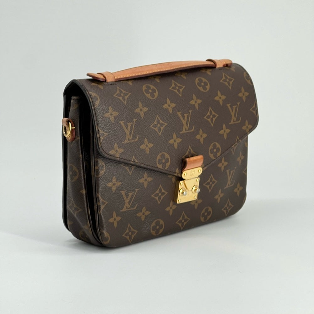 Louis Vuitton Pochette Metis Monogram Canvas Shoulder Bag