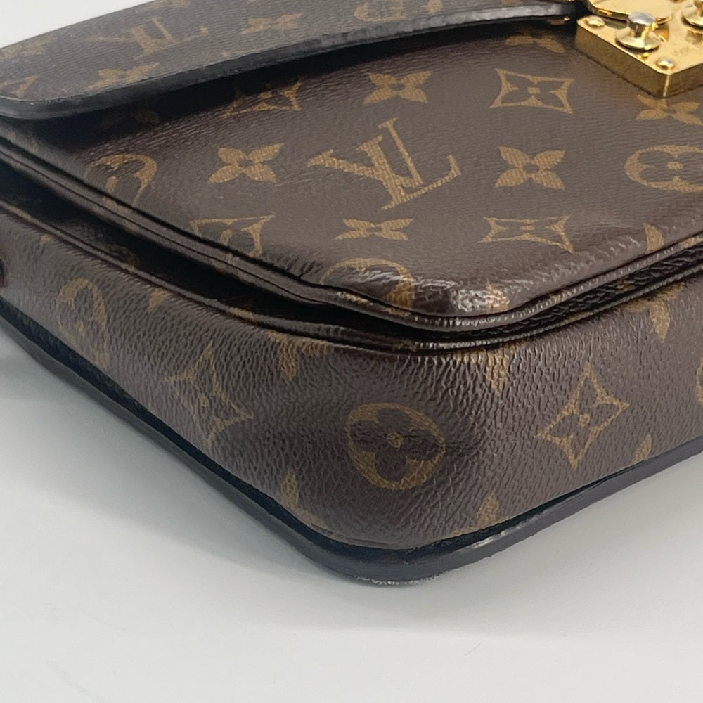 Louis Vuitton Pochette Metis Monogram Canvas Shoulder Bag
