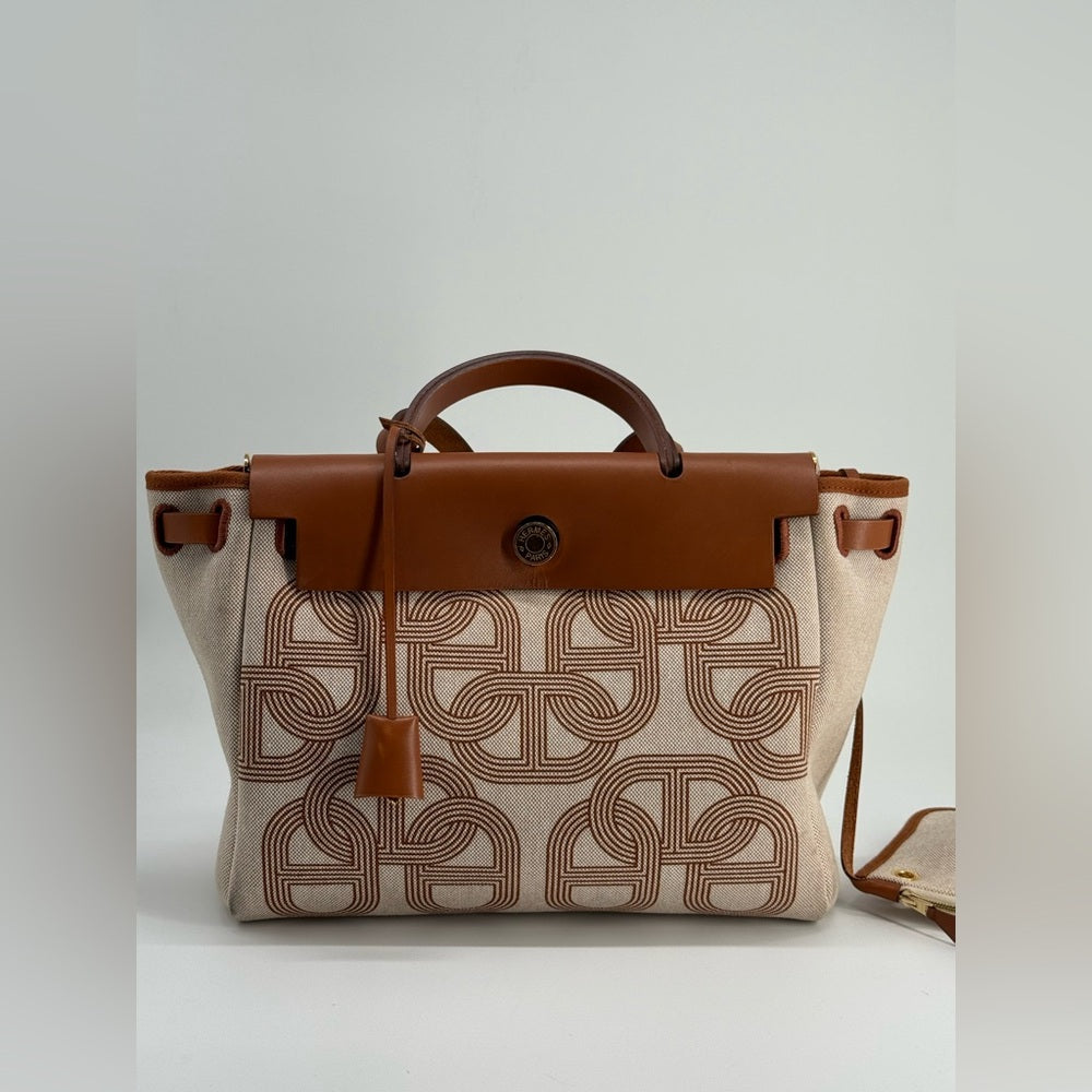 Hermes Herbag H Plume Circuit 24 Zip 31 Shoulder Bag