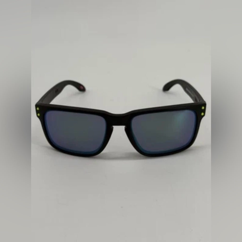 Oakley Holbrook OO9102-A155 Black Polarized Sunglasses 57-18