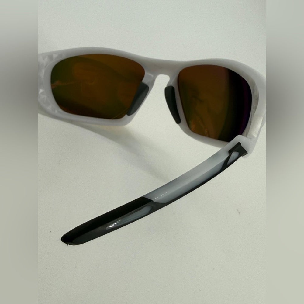 Oakley 009431 Lateralis Matte Vapor Frame/ Prizm Ruby Polarized Lense Sunglasses