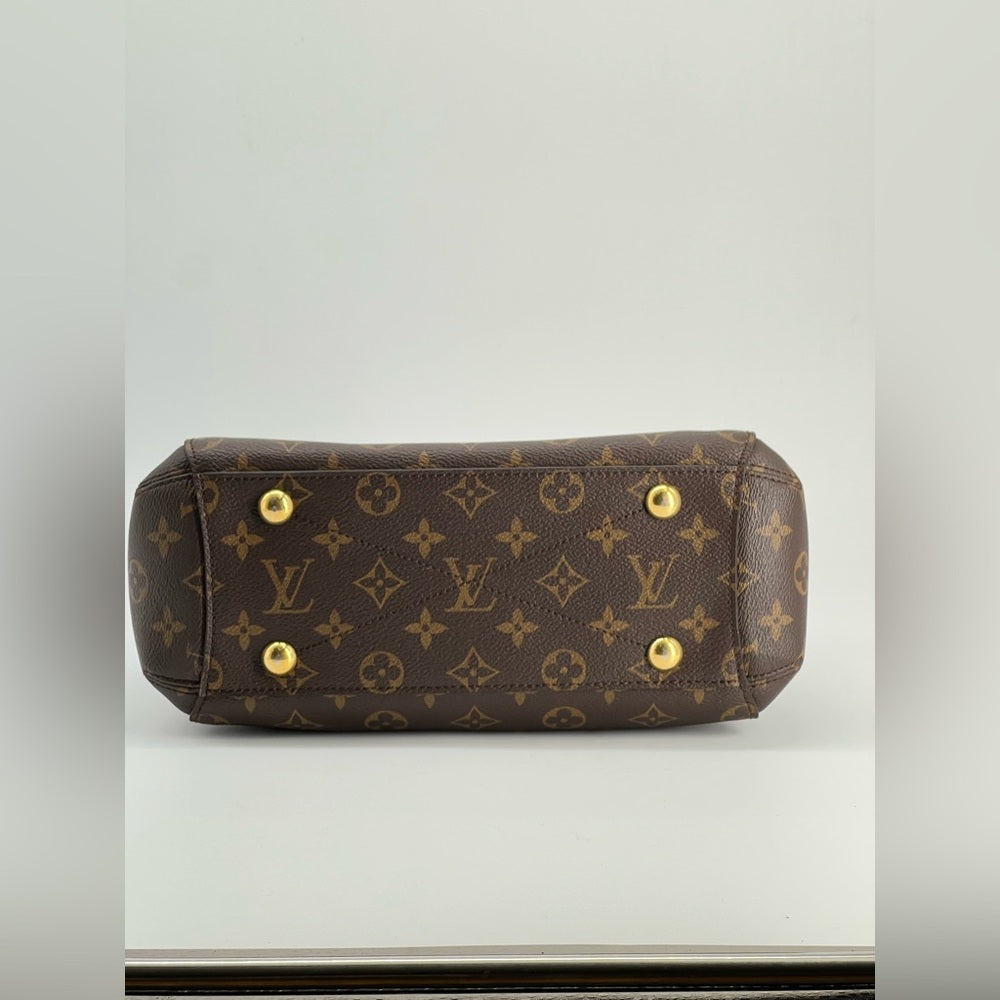 Louis Vuitton Montaigne BB Monogram Canvas Handbag