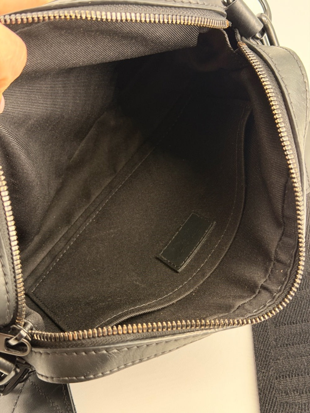 Louis Vuitton Calfskin Aerogram Fastline Messenger Bag Black