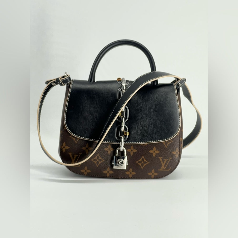 Louis Vuitton Chain PM in Noir Black Monogram Canvas Shoulder Bag